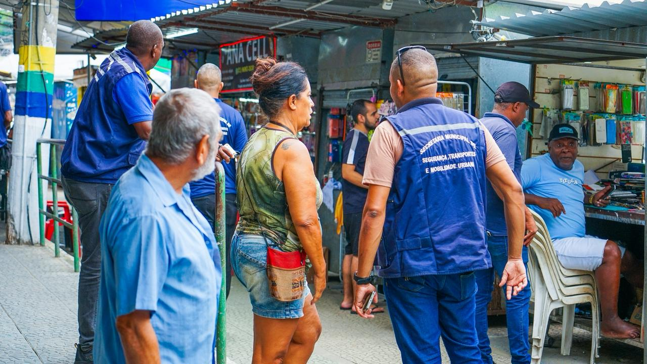 Choque de Ordem em Meriti: Jardim Metrópole recebe força-tarefa de fiscalização