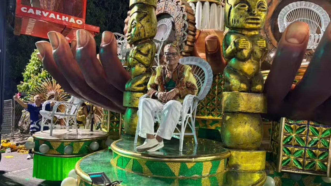 Nei Lopes Retorna à Sapucaí em Desfile Histórico da Paraíso do Tuiuti no Carnaval 2026
