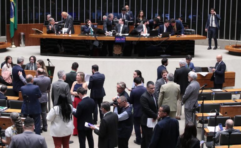 Câmara aprova inclusão da economia criativa em fundos constitucionais regionais