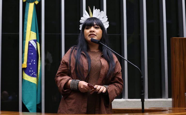 Comissão da Câmara aprova endurecimento de pena para agressões faciais e íntimas contra mulheres