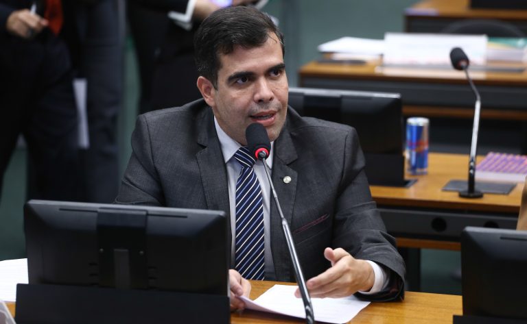 Comissão da Câmara aprova regulamentação para acúmulo das funções de motorista e cobrador
