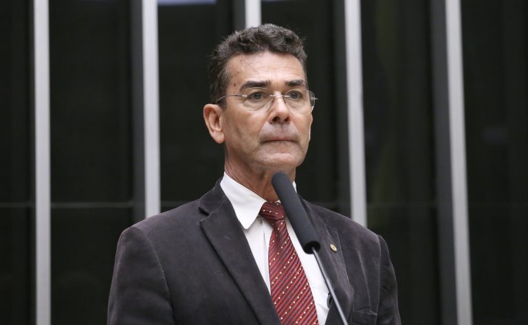 Comissão discute o aumento de casos de trabalho análogo à escravidão no Brasil