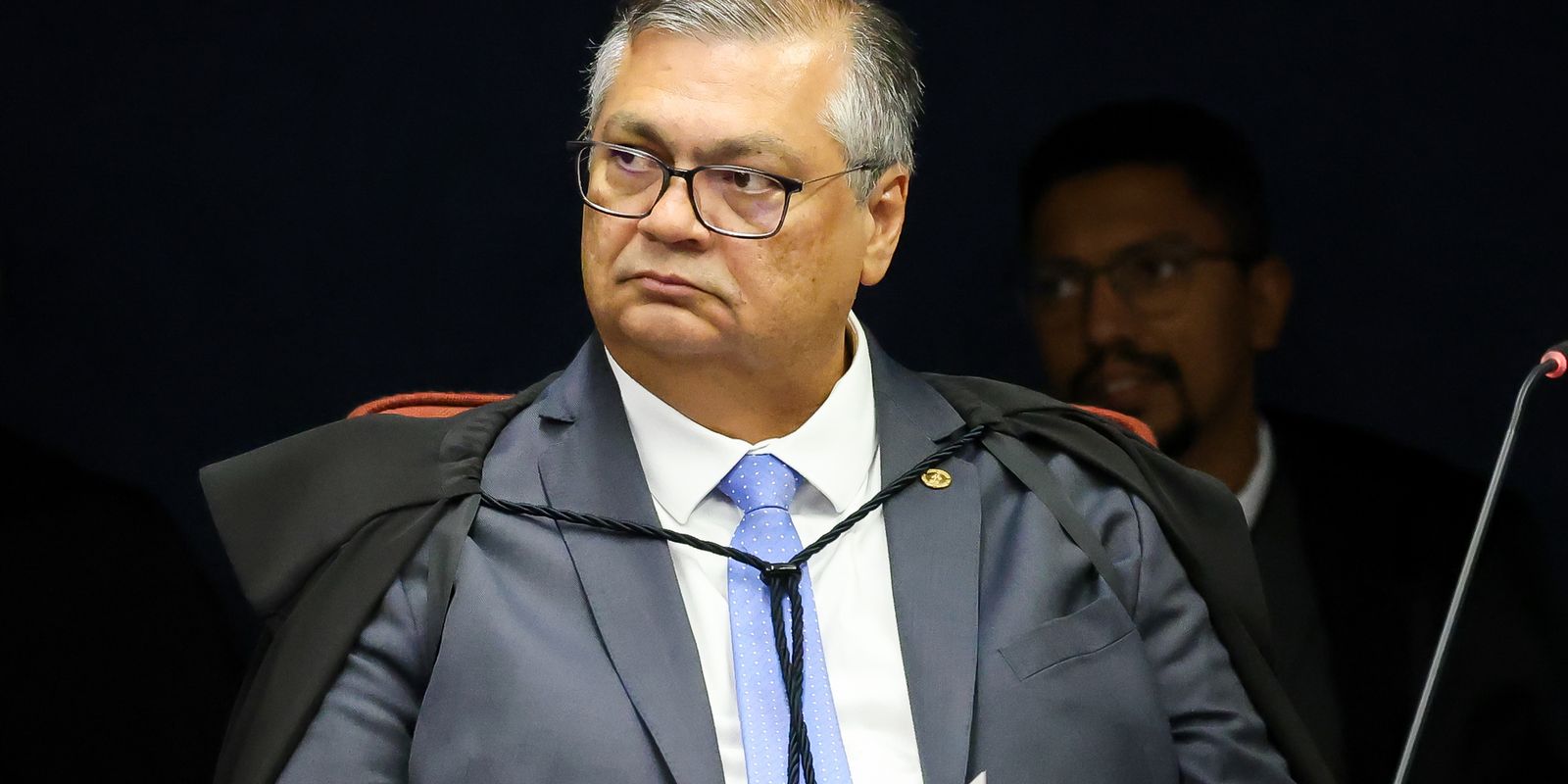 Flávio Dino intima governo federal a detalhar plano contra incêndios florestais intensificados pelo El Niño
