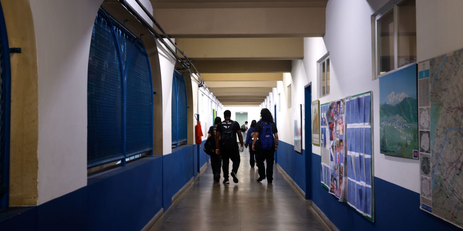 Combate à violência escolar é obstáculo para 71,7% dos diretores