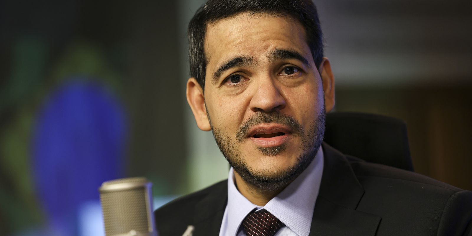 Lula anuncia que indicará Jorge Messias novamente para o STF