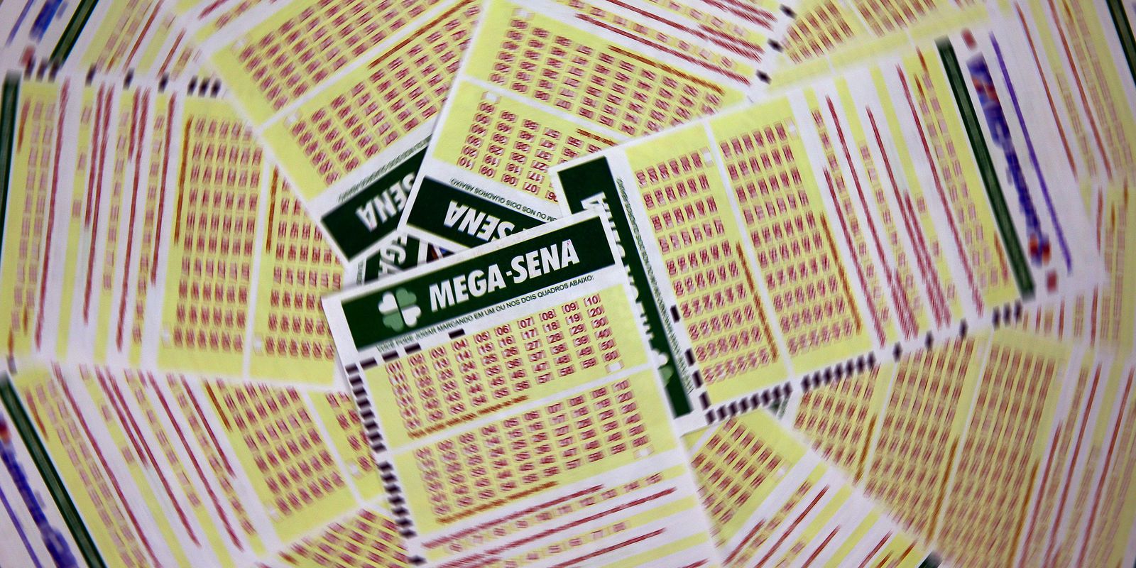 Mega-Sena acumula e prêmio alcança R$ 52 milhões