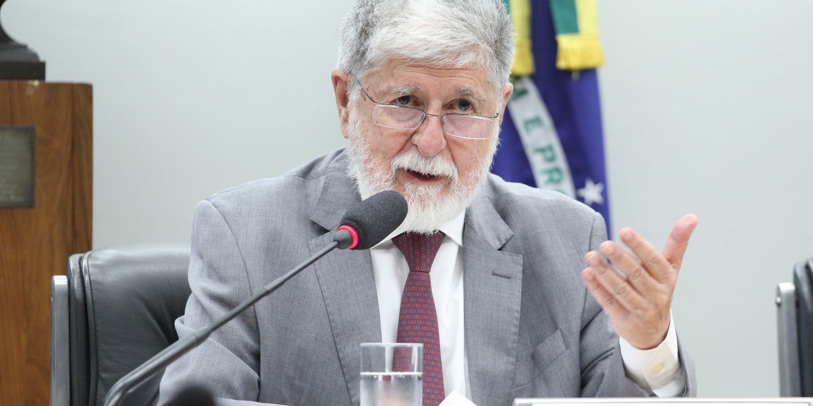 Celso Amorim: pretexto para intervenção é inaceitável