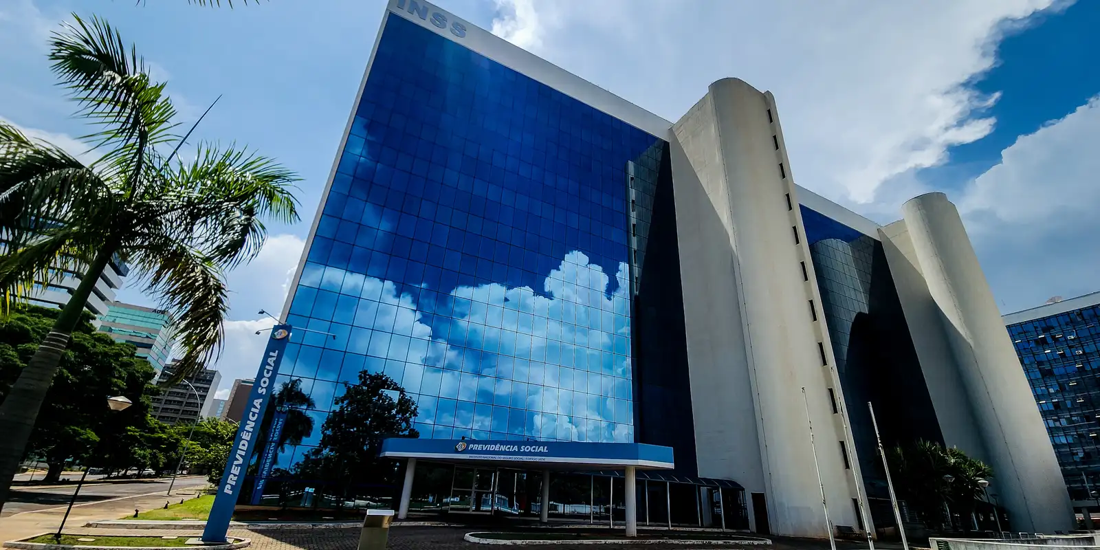 STF mantém rejeição de recurso sobre a revisão da vida toda do INSS