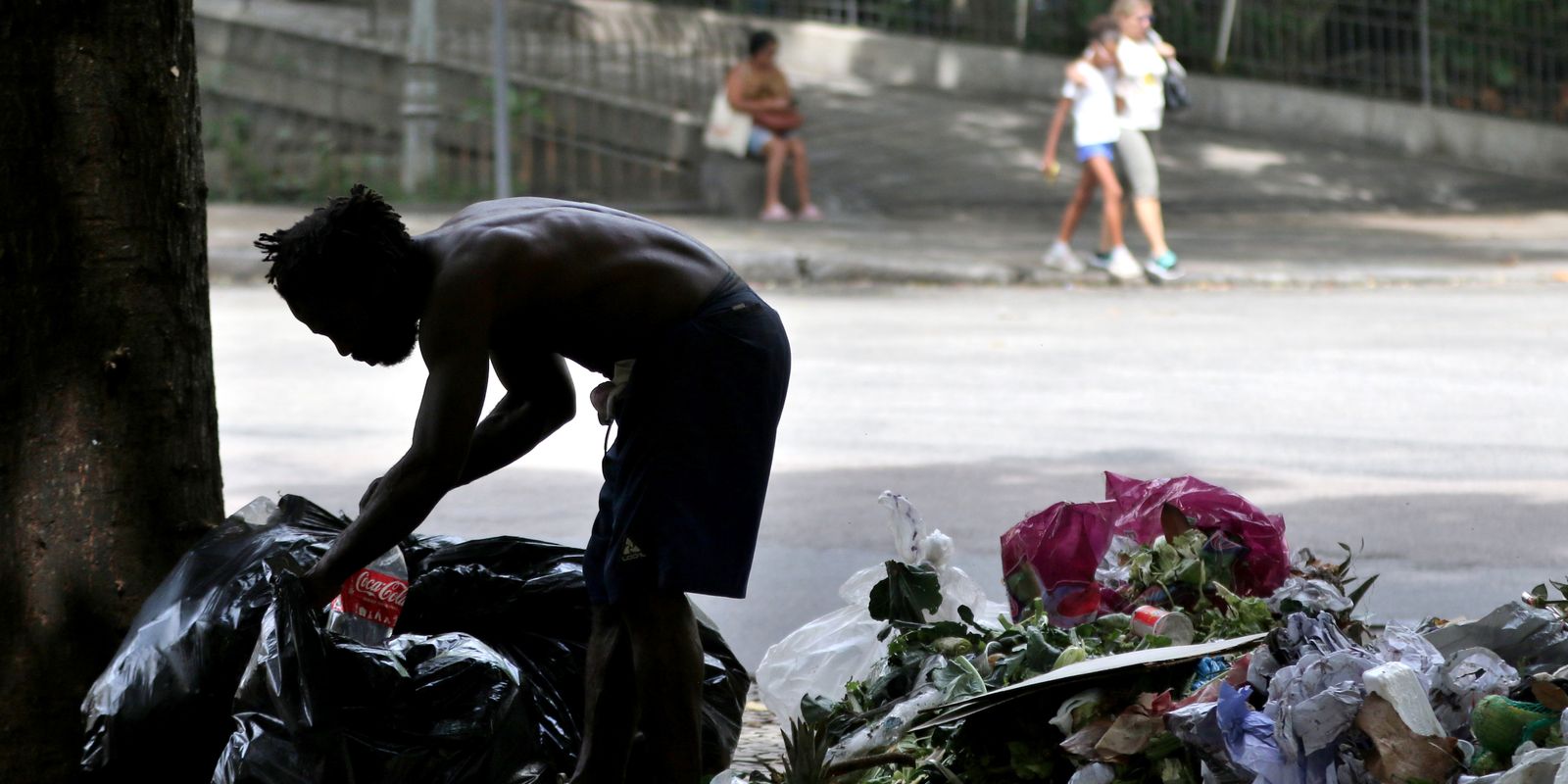 Brasil: Mais de 150 mil agressões contra população de rua em uma década