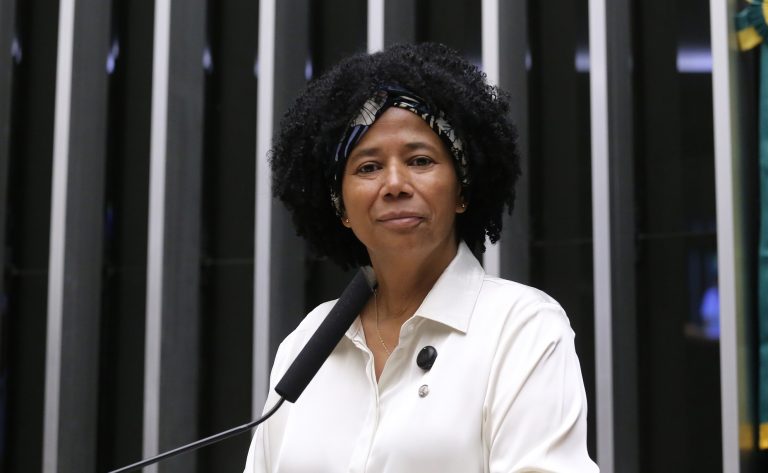 Comissão de Educação aprova capacitação em primeiros socorros para alunos com doenças crônicas