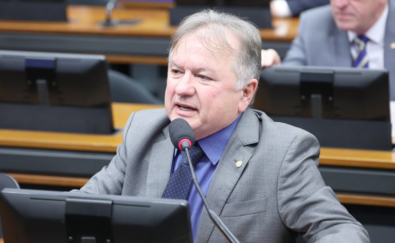 Comissão da Câmara aprova inclusão de aluguel social no Minha Casa, Minha Vida para ampliar acesso à habitação