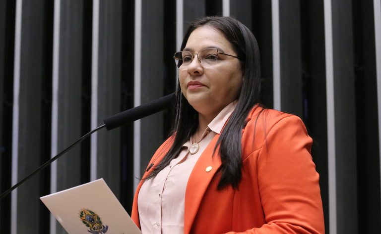 Comissão aprova programa de ecoturismo e incentivos para comunidades da Amazônia