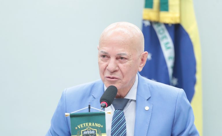 Comissão de educação aprova projeto que incentiva ingresso de pessoas idosas no ensino superior
