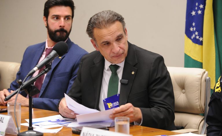 Câmara aprova regras para negociar dívidas do mercado de energia elétrica e gerenciar risco hidrológico