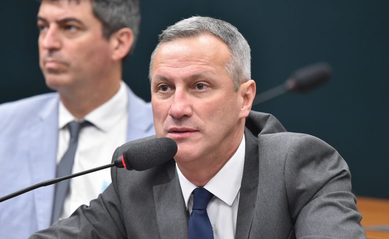 Comissão da Câmara aprova uso de atas de registro de preços para compra de armas por empresas de segurança privada