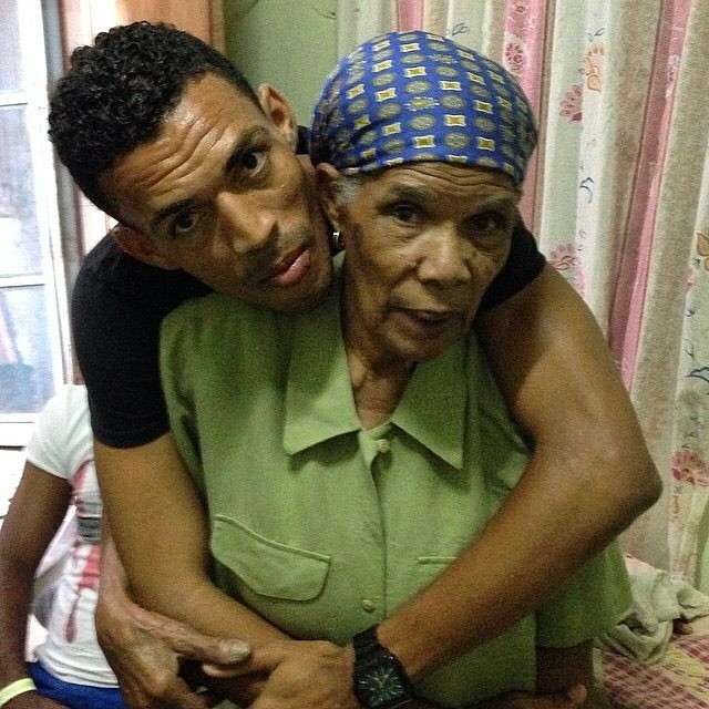 Vozinha: a emocionante história do goleiro de Cabo Verde e sua avó