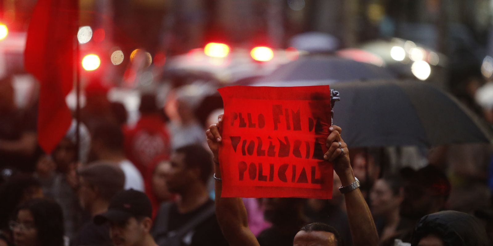 Estado brasileiro pede desculpas a famílias por violações de direitos humanos em casos de violência policial