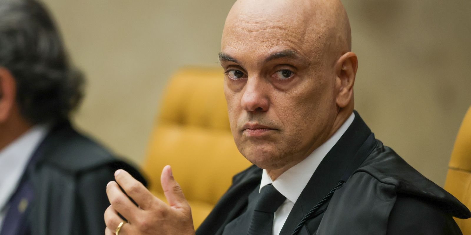 Ministro Fachin autoriza AGU a defender Alexandre de Moraes em processo nos EUA
