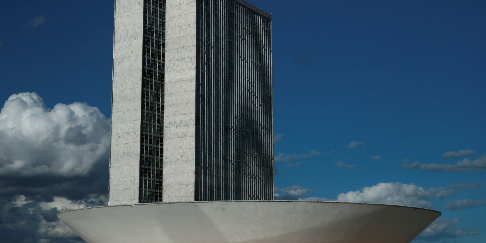 Governo envia projeto à Câmara para elevar teto de faturamento do MEI