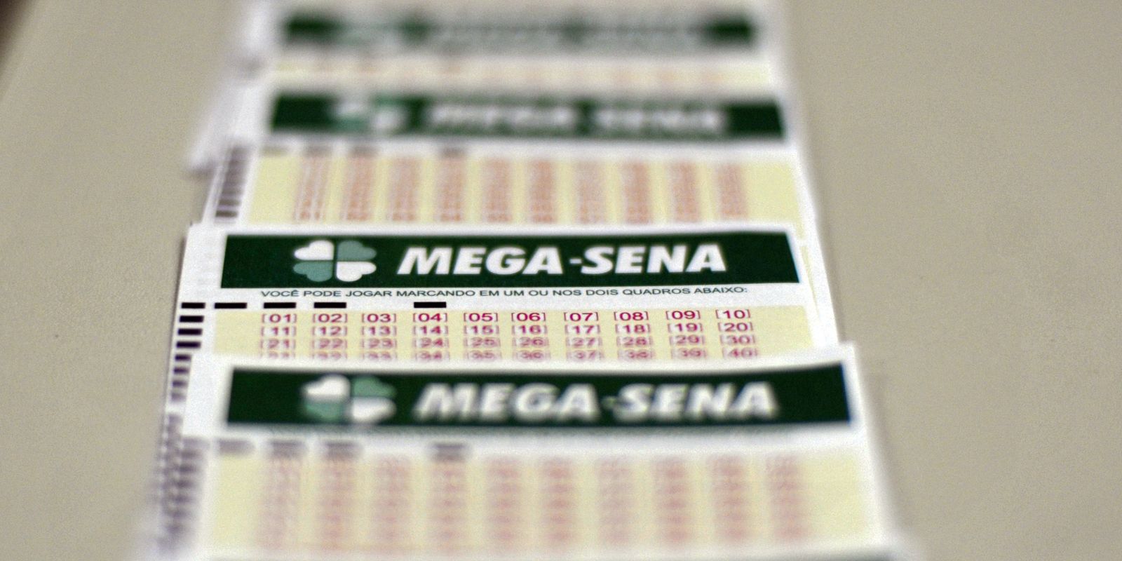 Mega-Sena acumula e prêmio de R$ 27 milhões atrai apostas