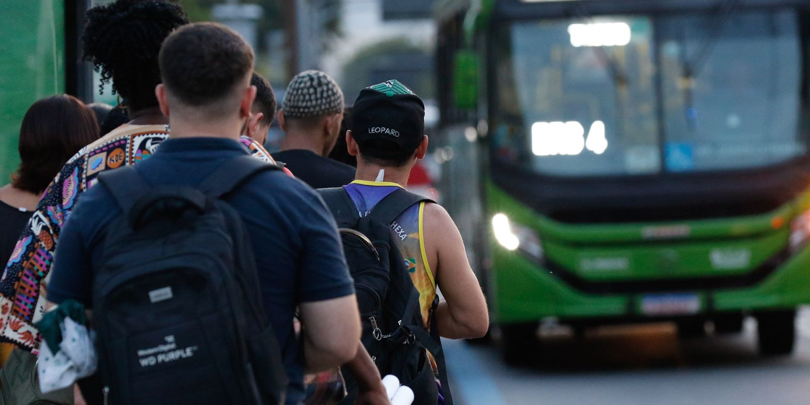 Motoristas de ônibus do Rio de Janeiro iniciam greve por tempo indeterminado