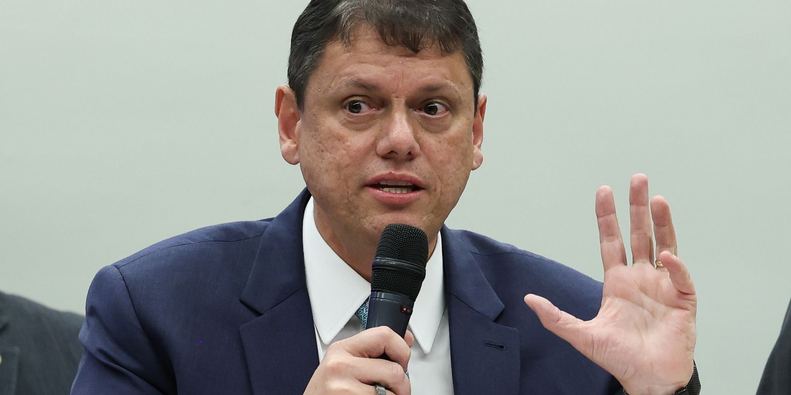 TCE aprova com ressalvas as contas do governo de Tarcísio de Freitas para 2025 em São Paulo