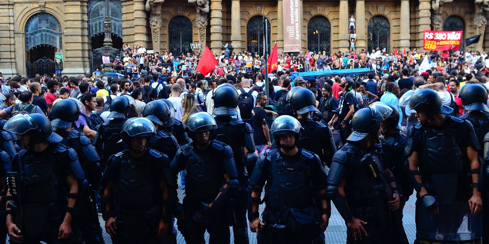 STJ exige protocolo para atuação policial em manifestações públicas no estado de São Paulo