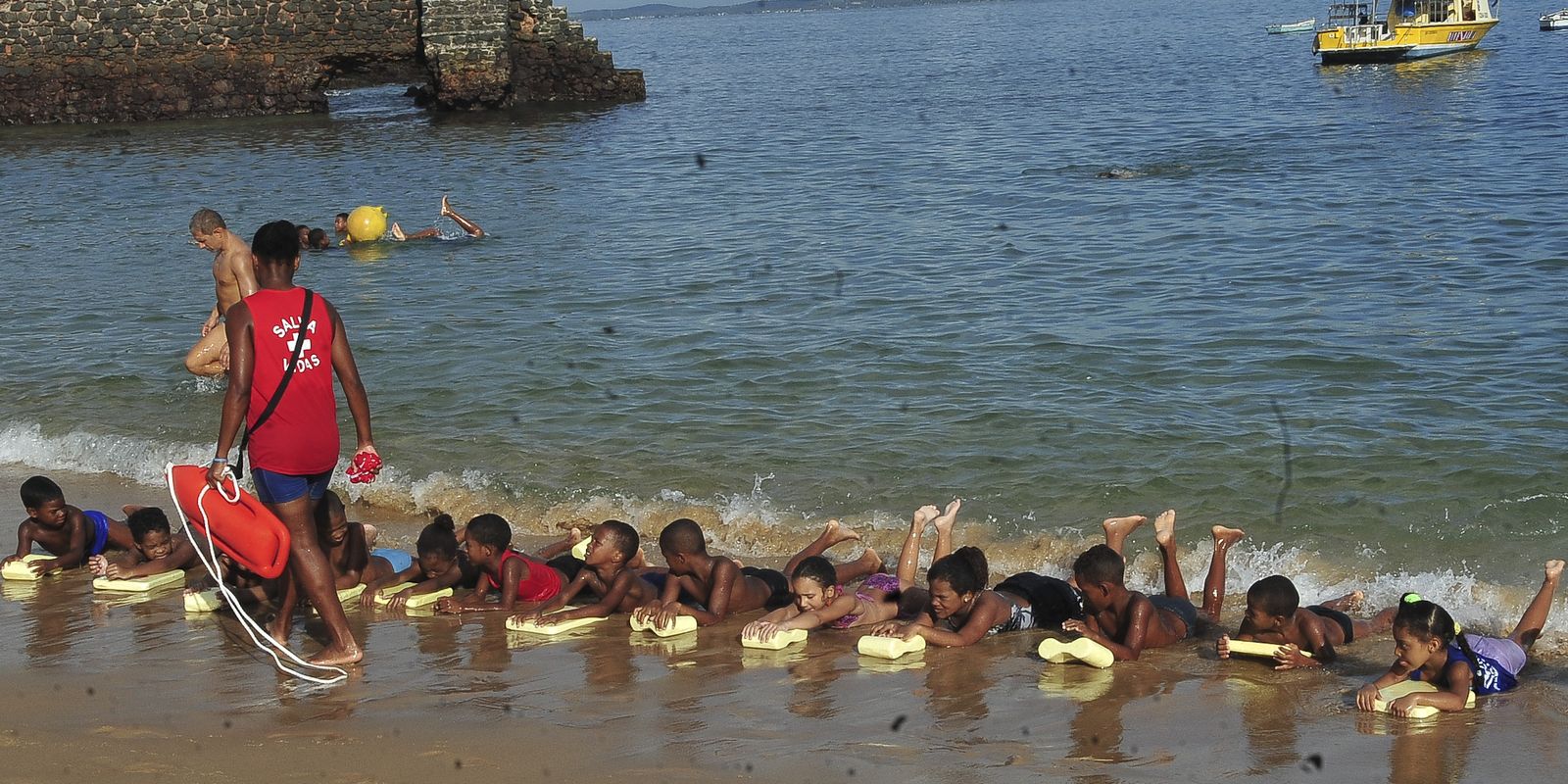 Afogamentos representam uma das maiores causas de óbitos entre crianças no Brasil