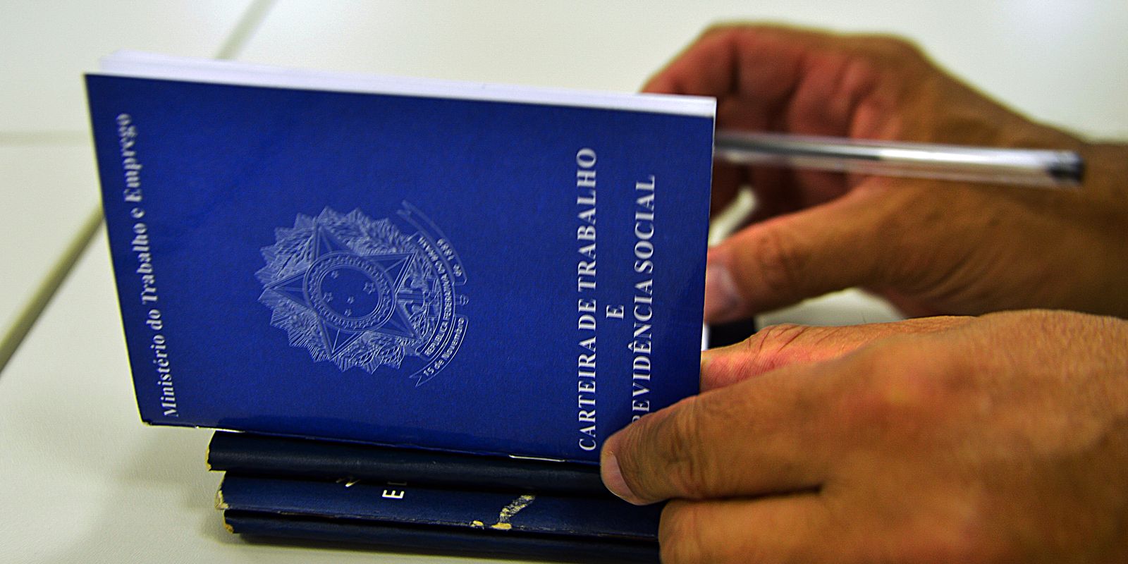 Brasil registra 145 mil novos empregos com carteira assinada em junho
