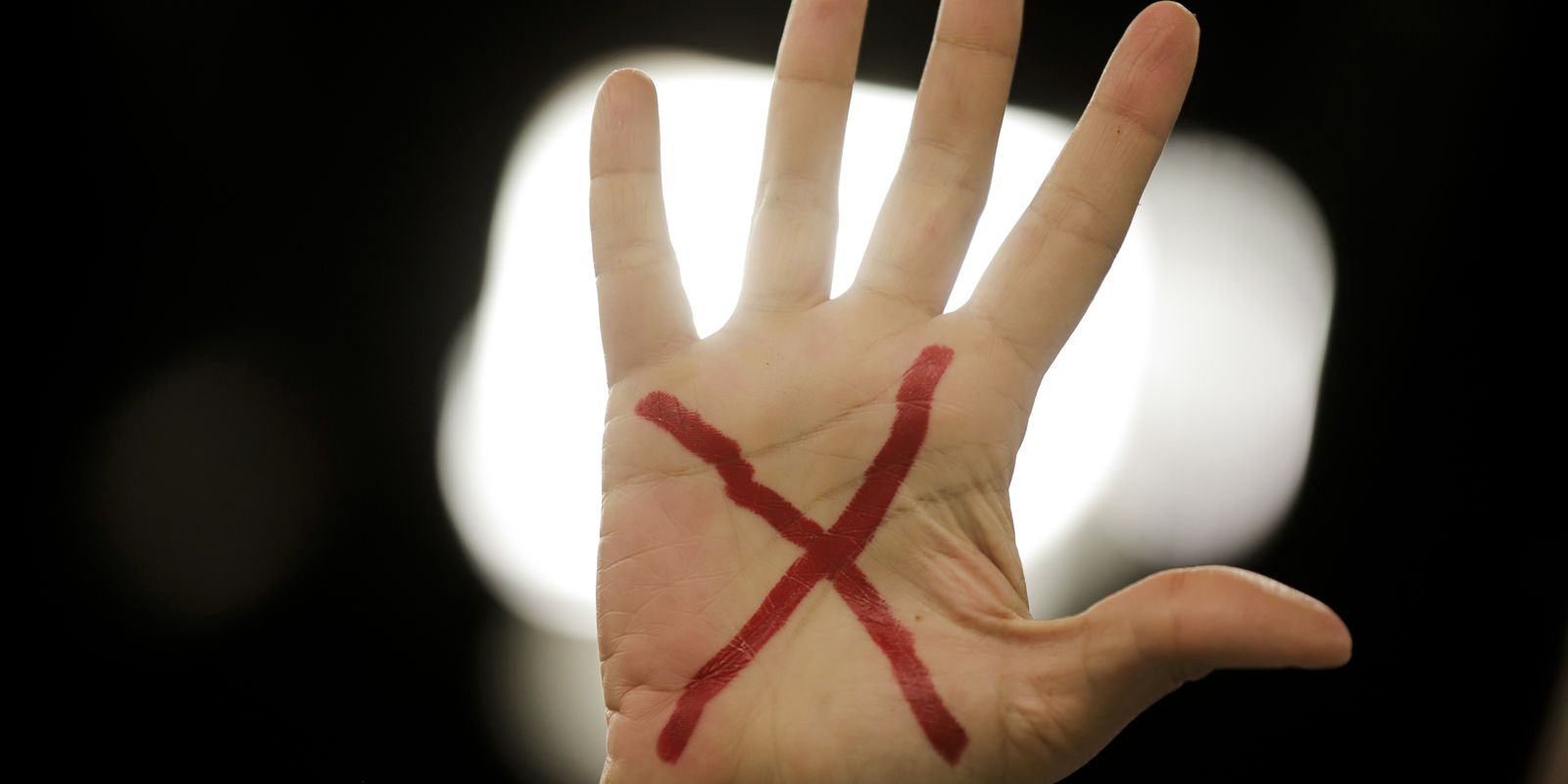 Proteção e combate ao feminicídio: Congresso avança com leis contra a violência contra a mulher