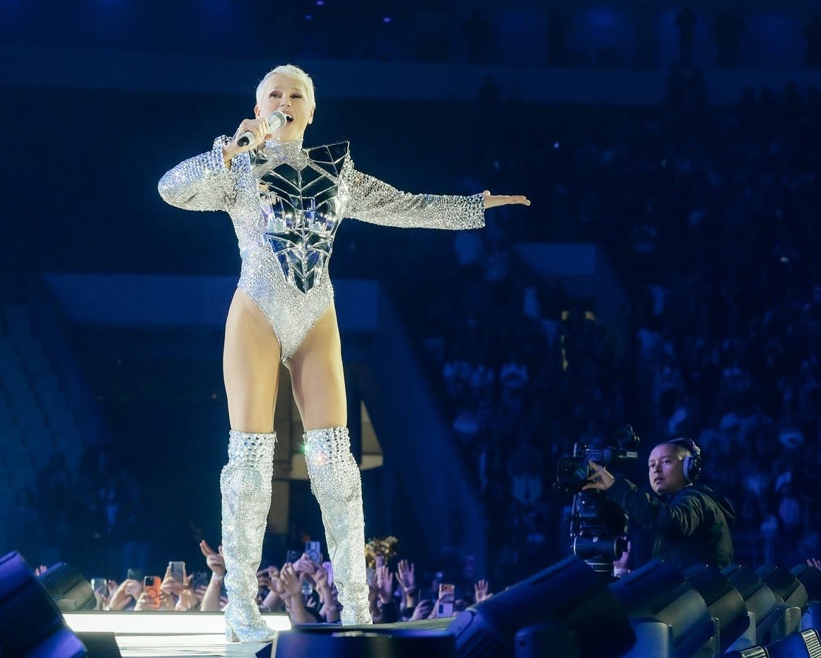 Turnê de Xuxa repercute em emissoras de 11 países após estreia em São Paulo