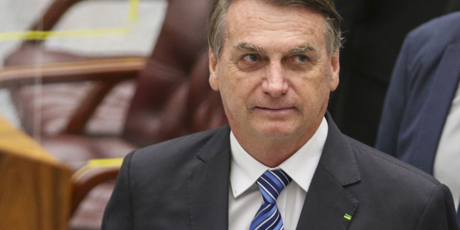 Exército entrega armas de Bolsonaro à Polícia Federal e relata ausência de duas