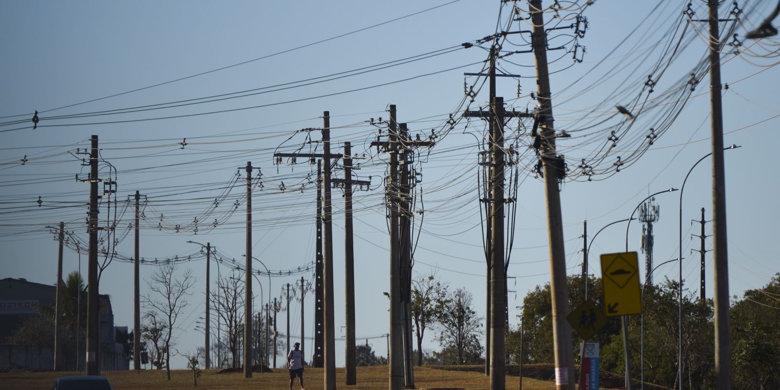Abradee registra aumento de acidentes com rede elétrica no Brasil em 2025