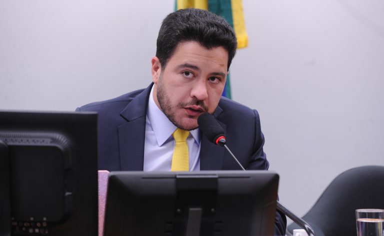 Projeto de lei busca facilitar acesso ao Bolsa Família para pessoa com deficiência
