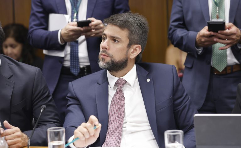 Projeto de lei autoriza fundos constitucionais a oferecerem garantias para infraestrutura