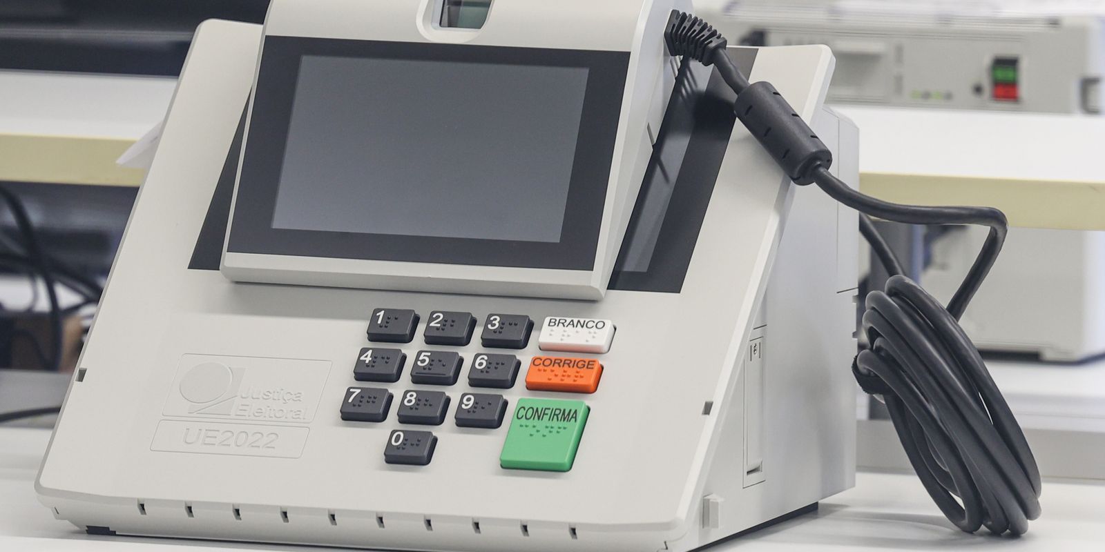 Entenda como a urna eletrônica garante a auditabilidade e segurança das eleições