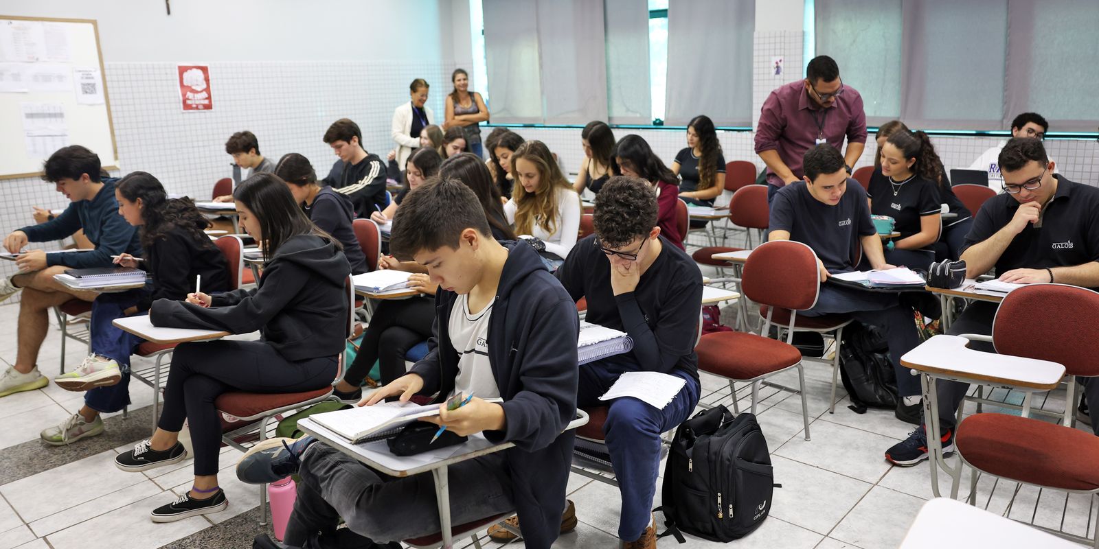 Estudantes do ensino superior podem solicitar bolsa permanência Prouni de R$ 700