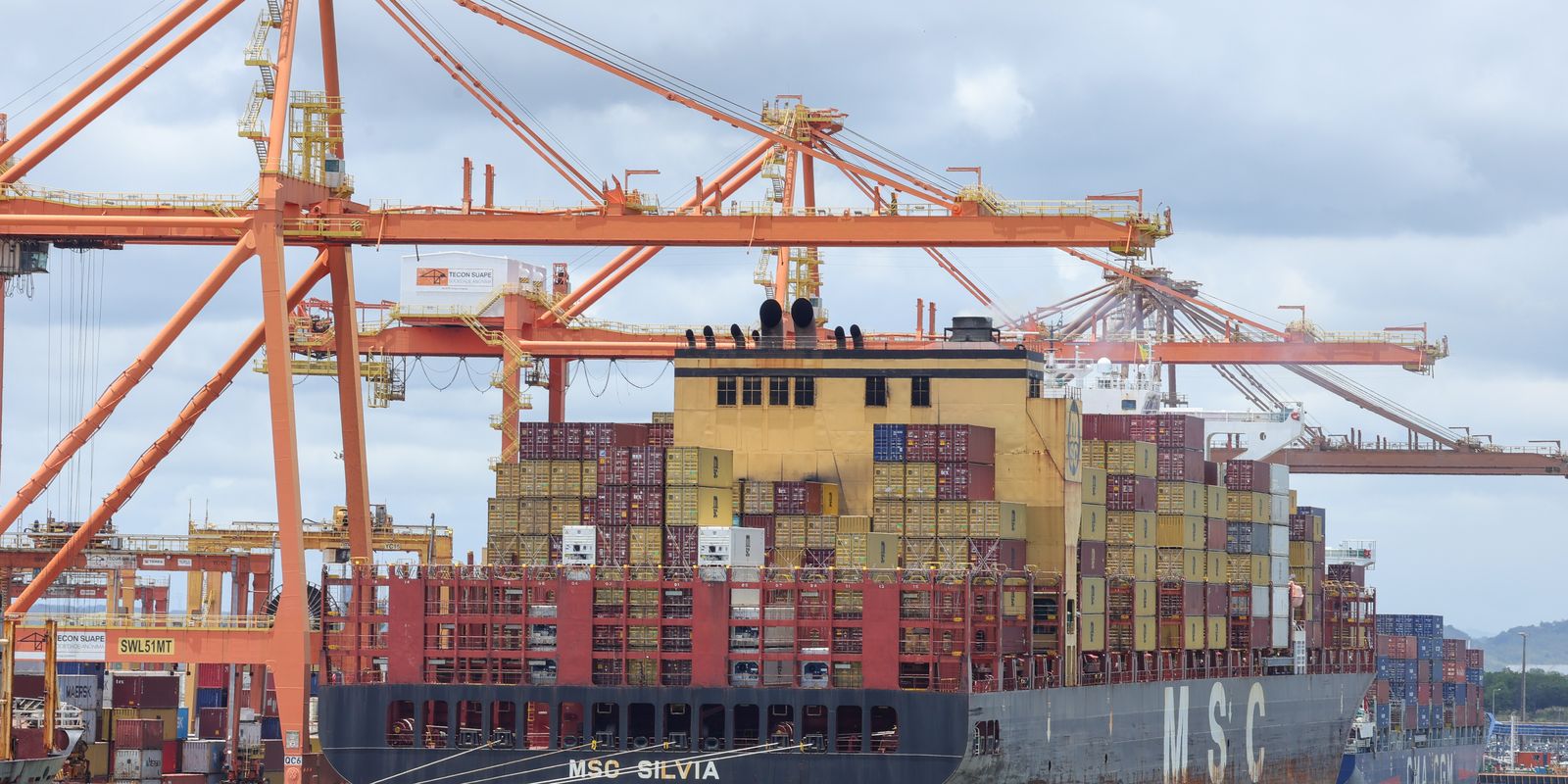 Brasil registra saldo positivo de US$ 7 bilhões na balança comercial em julho