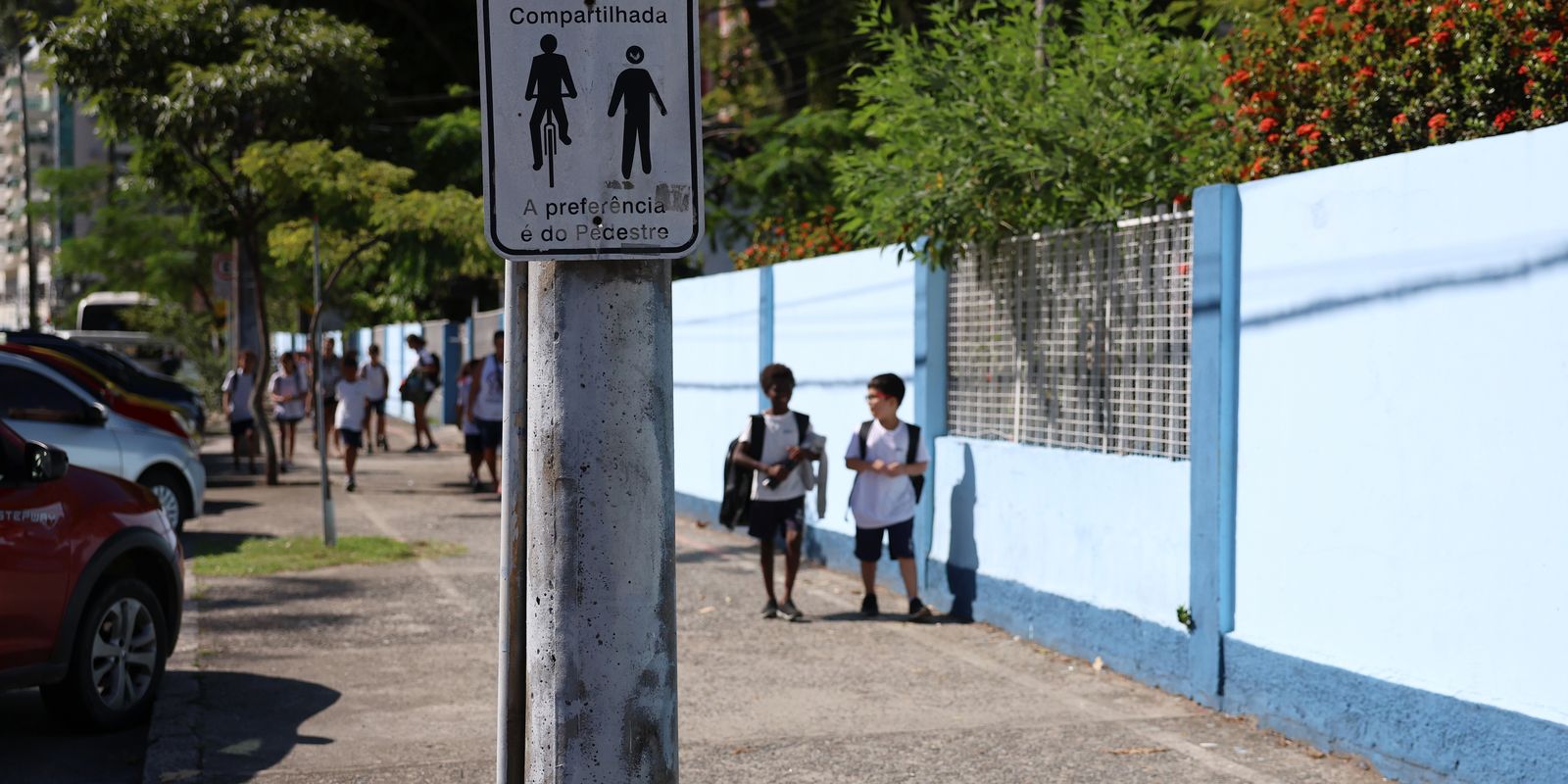Estudo sobre desigualdades no Brasil indica queda da pobreza e disparidades