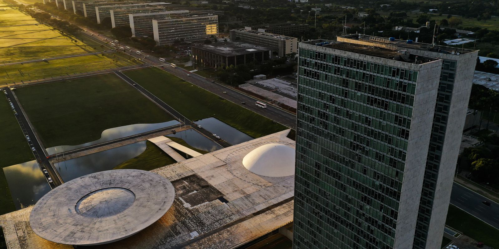 Entenda as atribuições de senadores e deputados para as eleições de 2026