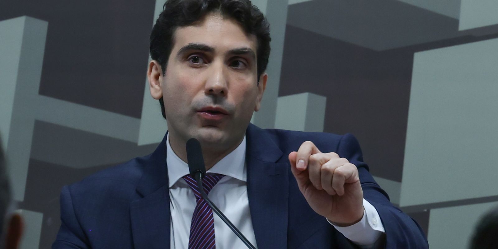Galípolo condena pressão de empresas sobre o Fundo Garantidor de Crédito