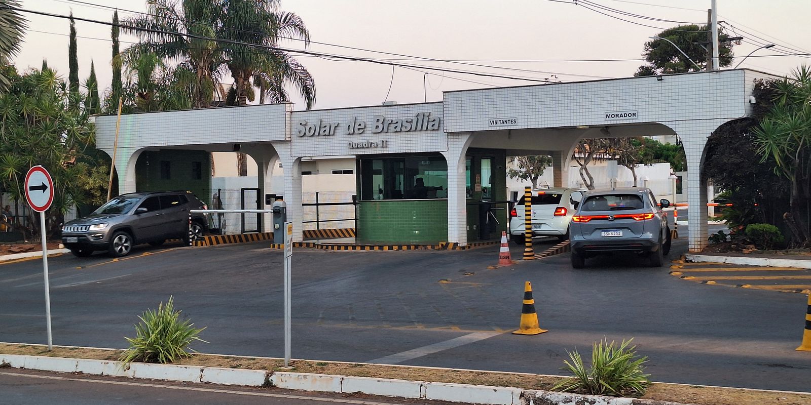 Moraes libera saída temporária da prisão domiciliar de Bolsonaro para ida ao dentista