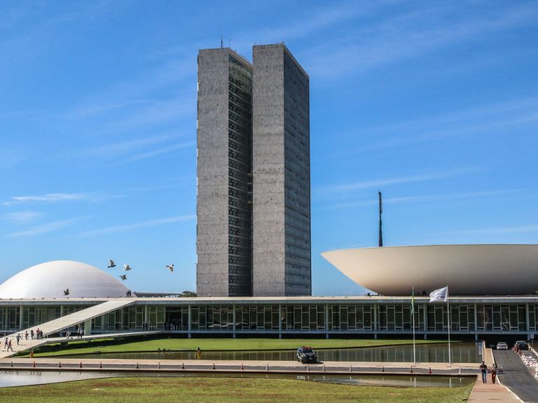 Prazo para Executivo enviar lei orçamentária anual de 2027 termina nesta segunda
