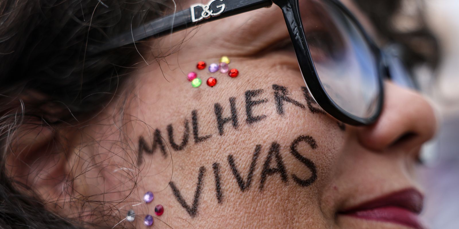 Rio de Janeiro cria Salas Lilás para acolher mulheres vítimas de violência