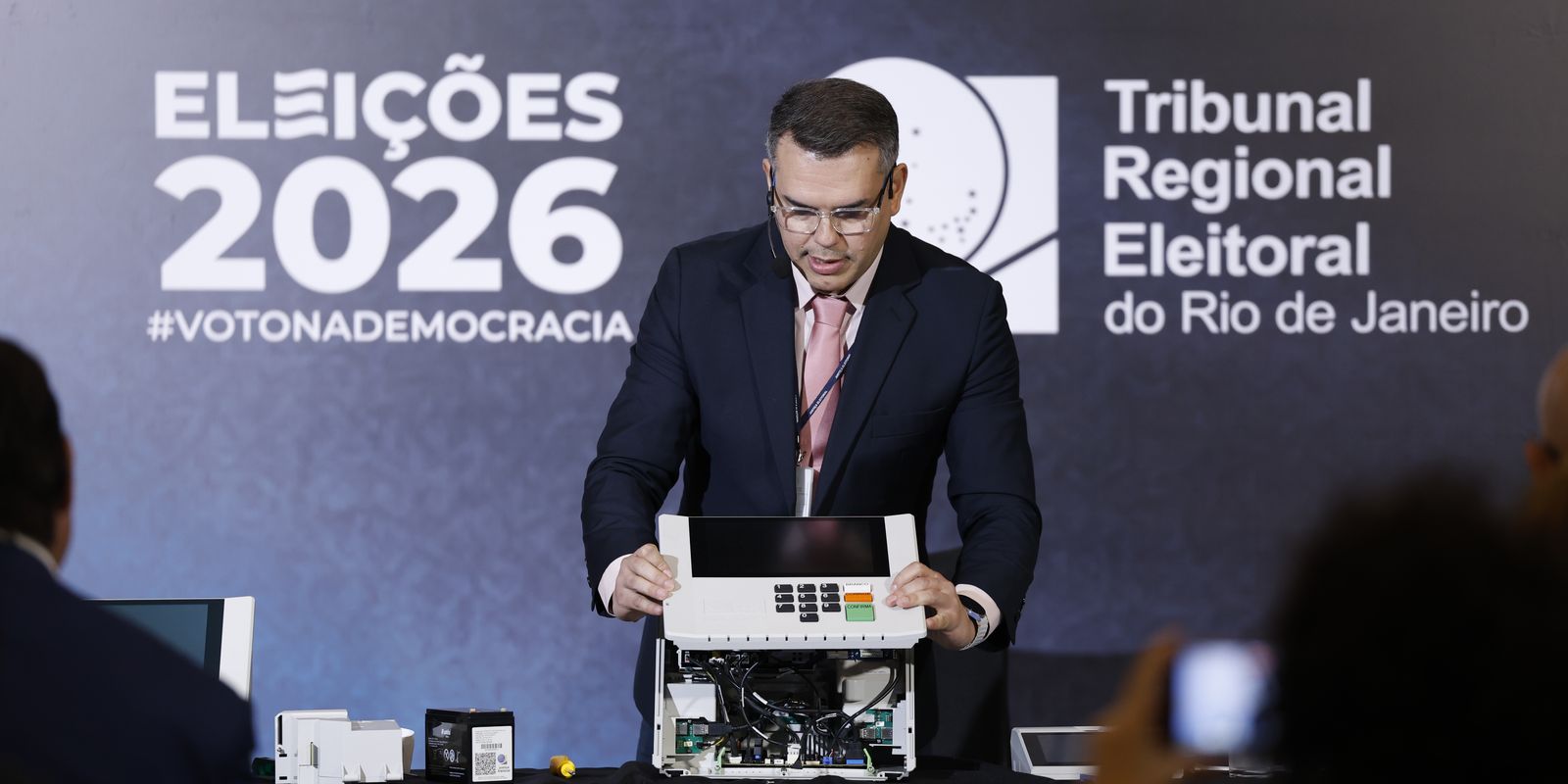 Tre-rj abre urna eletrônica ao público para reforçar segurança e combater fraudes