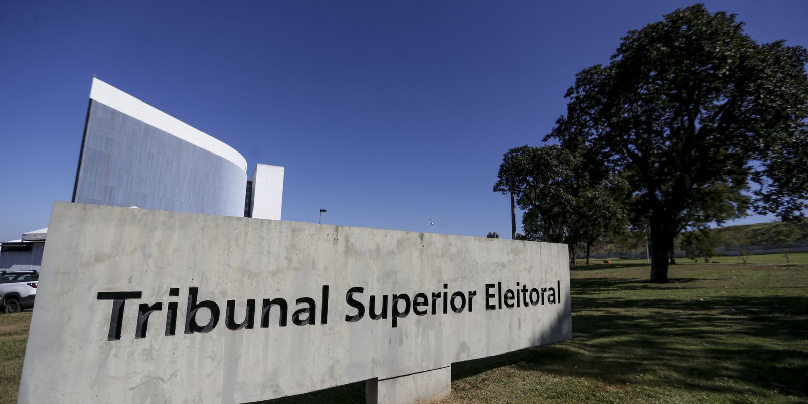 TSE cria conselho consultivo para combater a IA nas eleições e fake news