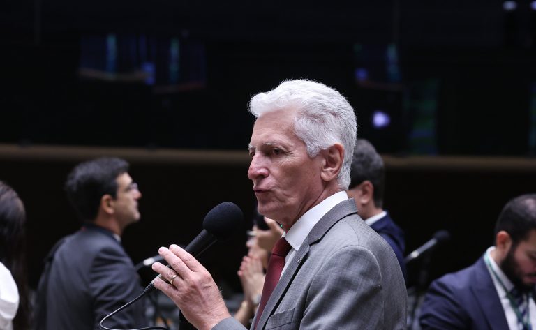 Câmara aprova universidades federais de ciência e inovação