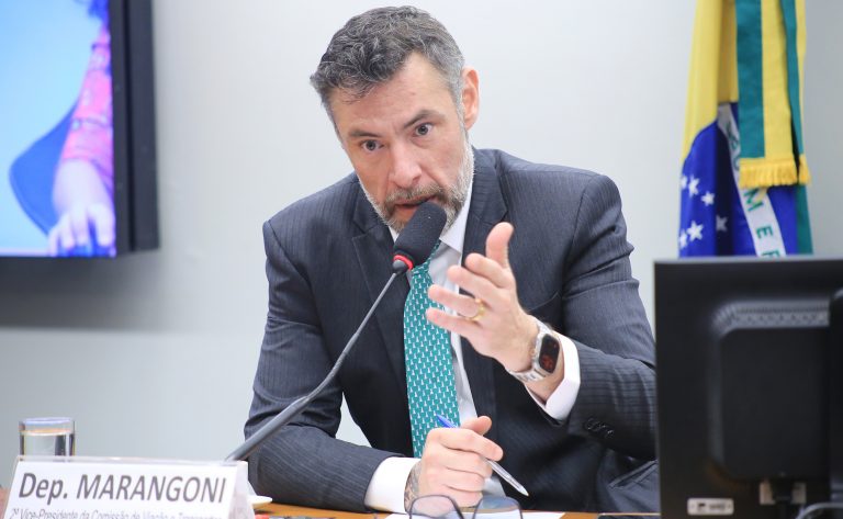 CCJ aprova o marco legal da atividade de operador logístico no Brasil