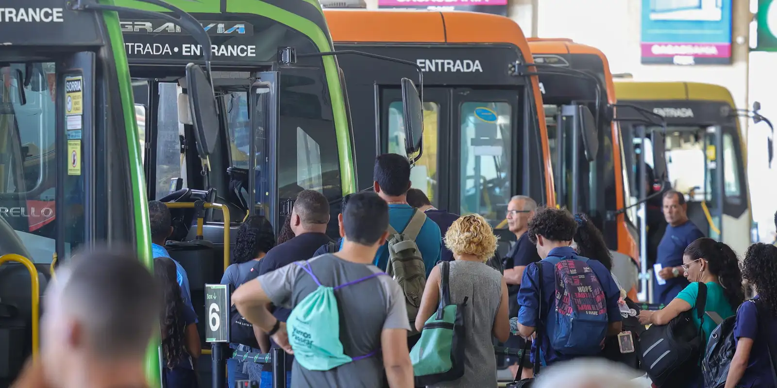 Escala 6x1 afeta a saúde mental de 67% dos trabalhadores no Brasil