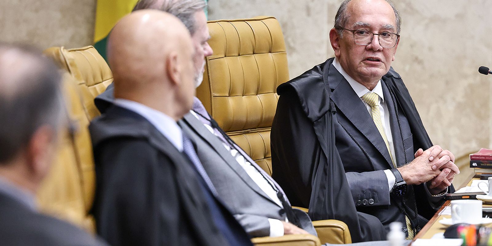 Gilmar Mendes exige acesso amplo a dados do celular de Vorcaro antes de julgamento